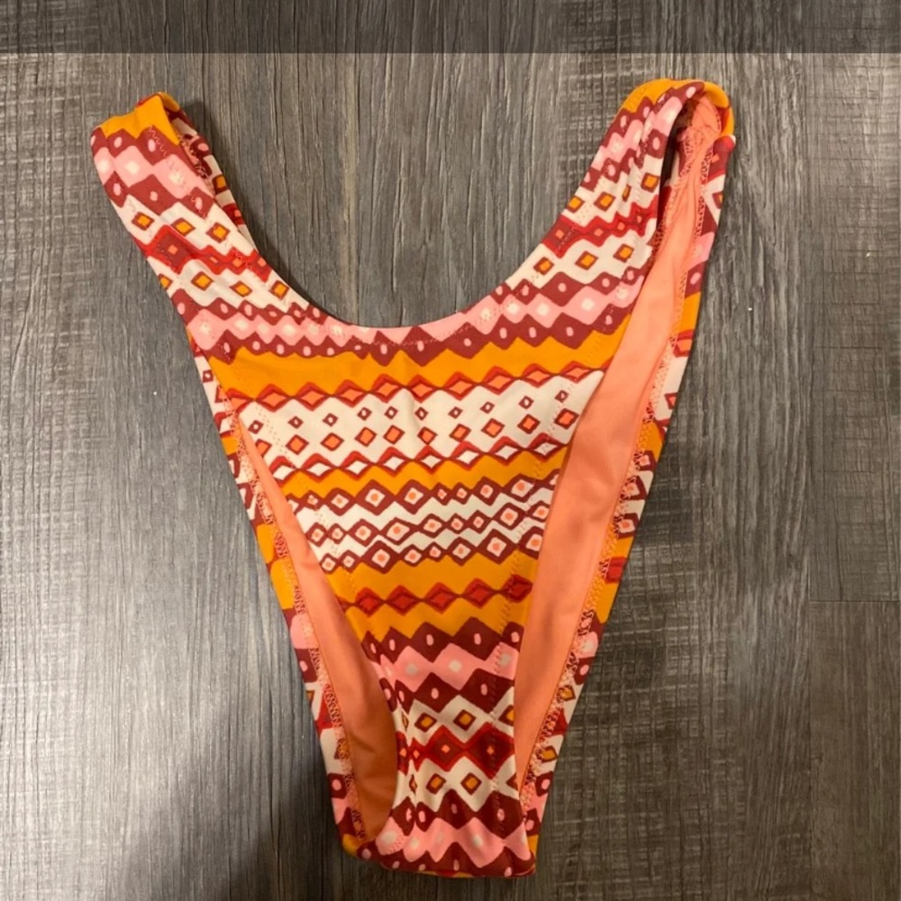 Aerie hi leg cheeky